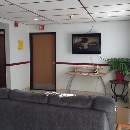 Super 8 By Wyndham Winchester Va Bagian luar foto