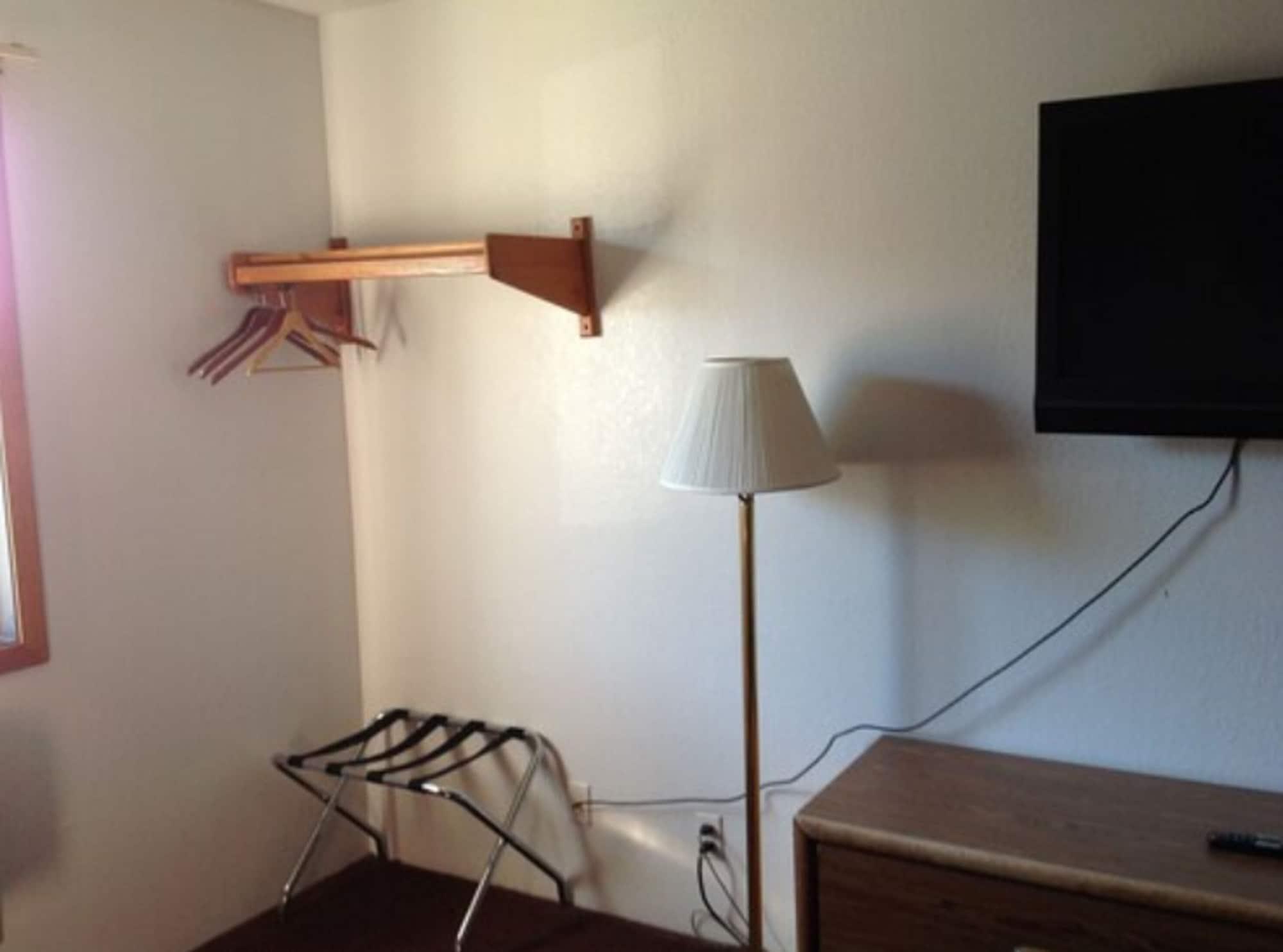 Super 8 By Wyndham Winchester Va Bagian luar foto