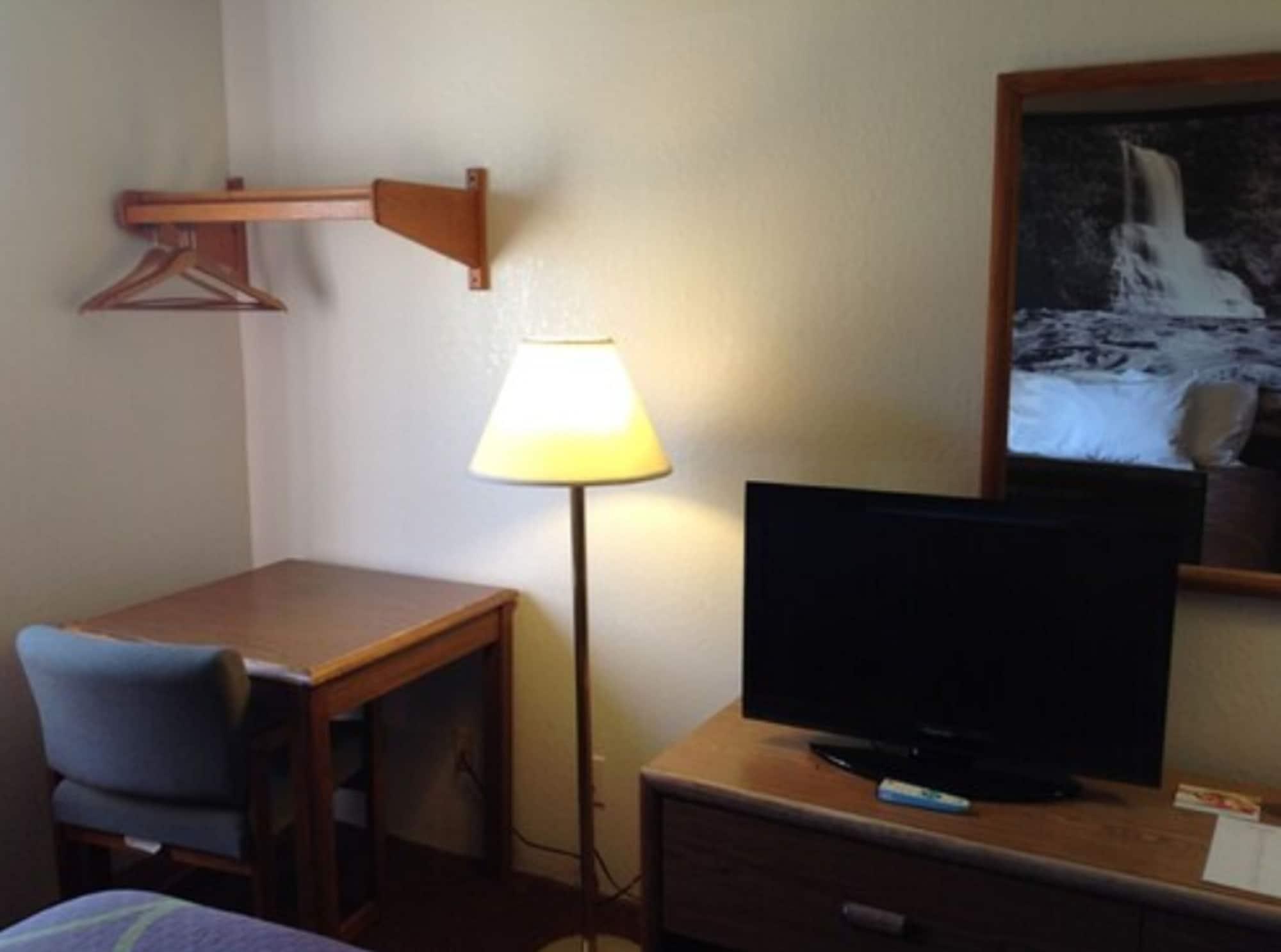 Super 8 By Wyndham Winchester Va Bagian luar foto
