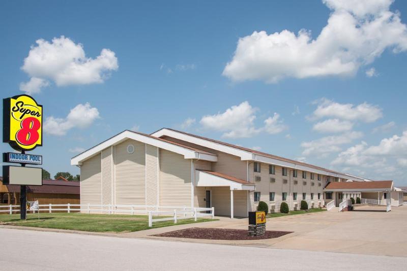Super 8 By Wyndham Winchester Va Bagian luar foto